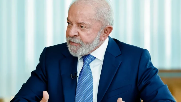 Atlas/Bloomberg: Lula lidera cenários de segundo turno para 2026