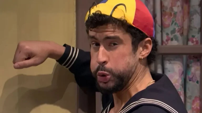 Bad Bunny se transforma em Quico em paródia de “Chaves” nos EUA