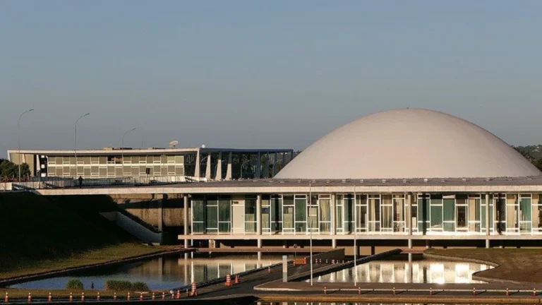 Análise: Não há terreno firme para anistia no Congresso