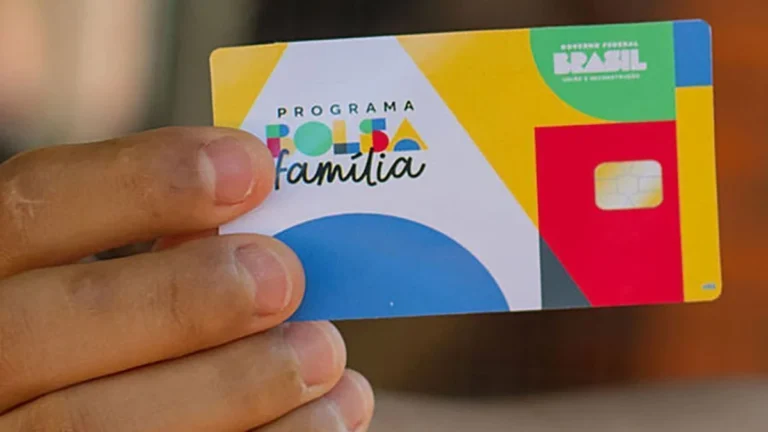 Quaest: 55% dos não beneficiários do Bolsa Família desaprovam governo Lula