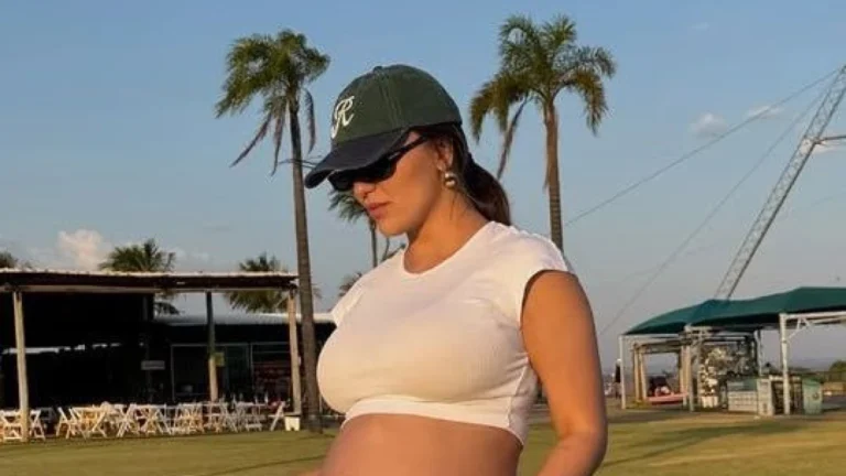 Rafa Kalimann mostra barrigão de 8 meses de gravidez