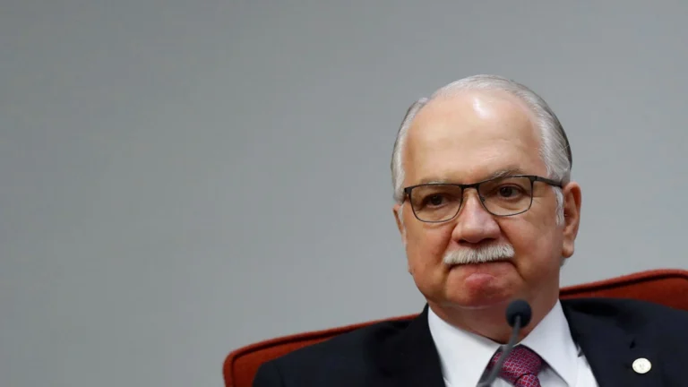 Fachin: Em tempos de crise, Judiciário deve voltar para o básico