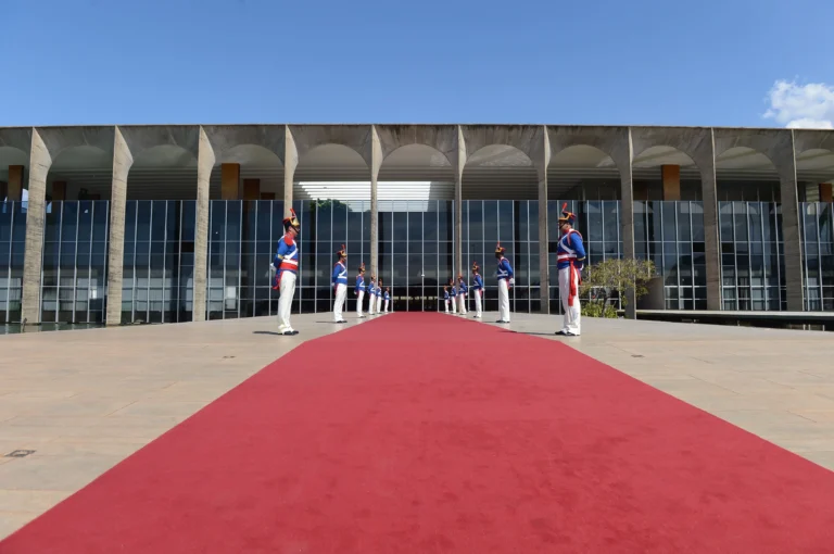 Governo minimiza risco de revés em negociações com EUA