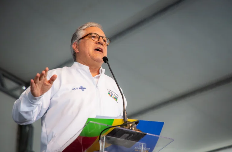 Padilha promete ação contra médicos antivacina: “Não seremos lenientes”
