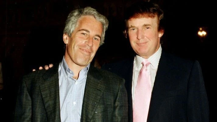 Análise: Não se sabe até que ponto Trump está envolvido no caso Epstein