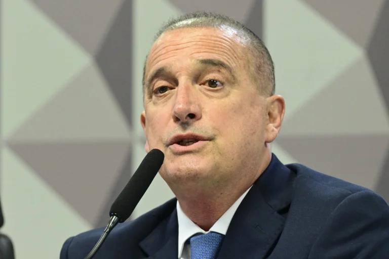 À CPMI do INSS, Onyx diz que problemas com descontos eram “recorrentes”