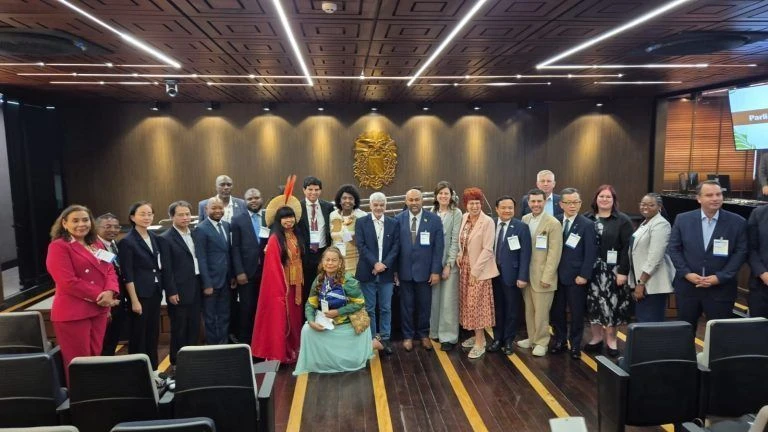 Na COP, parlamentares aprovam diretrizes para enfrentar a crise climática