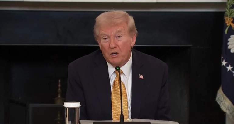 Primeiro foi “porquinha”, agora “feia”: Trump segue atacando as repórteres