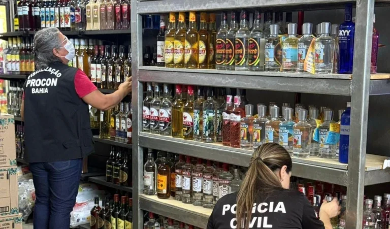 Metanol: número de casos confirmados de consumo permanece em 60