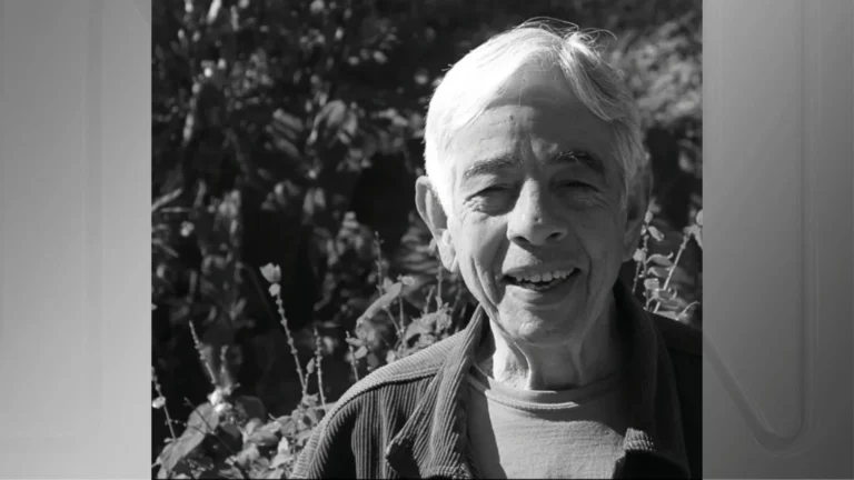 Morre o poeta e tradutor Leonardo Fróes aos 84 anos
