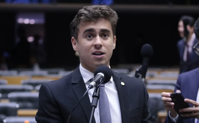Justiça manda X remover postagem de Nikolas que associa PT ao tráfico