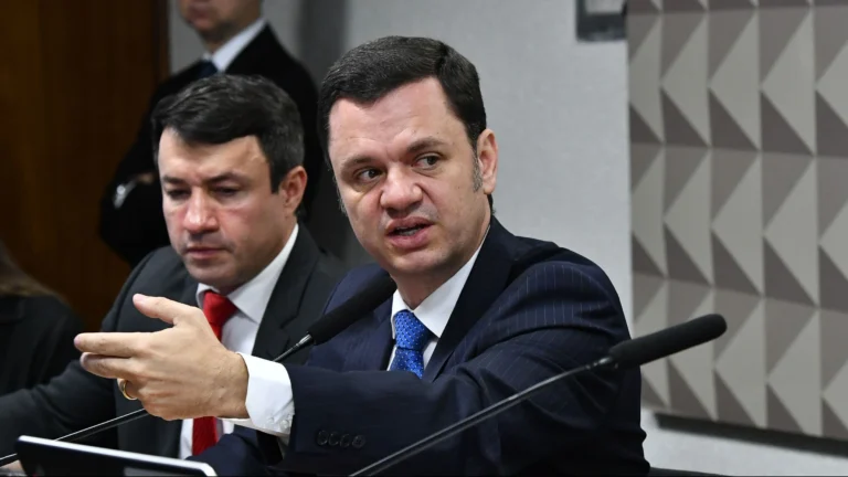 Esposa de Torres faz apelo a relator da anistia e a Moraes