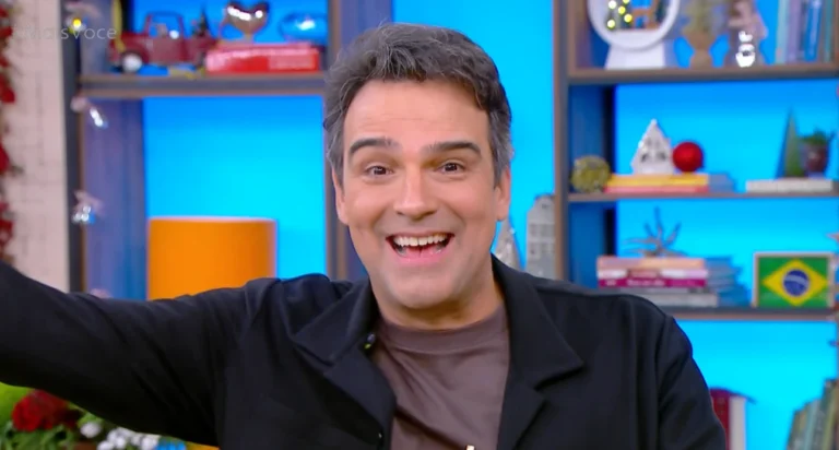 Tadeu Schmidt dá spoiler sobre participantes e casais no BBB 26