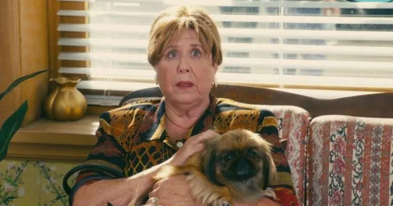 Morre Helen Siff, atriz de Modern Family, após longa e dolorosa doença