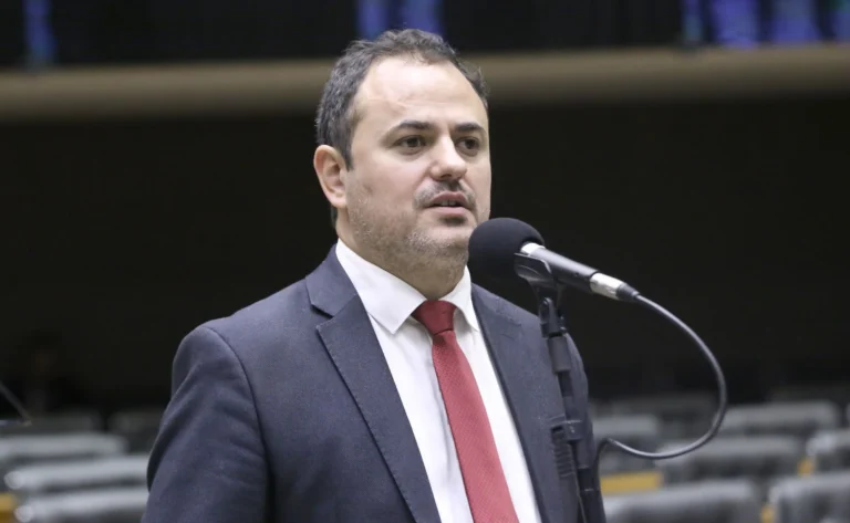 Suspensão do mandato de Glauber: veja como votaram os deputados