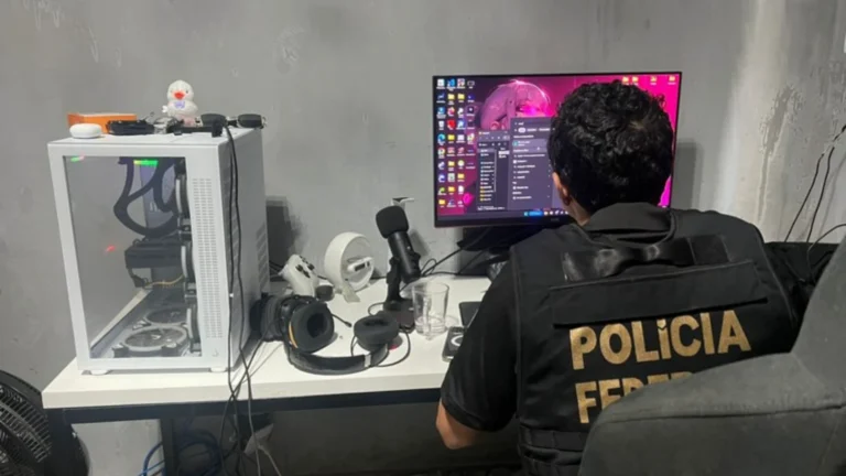 PF faz operação contra suspeitos de hackear sites oficiais