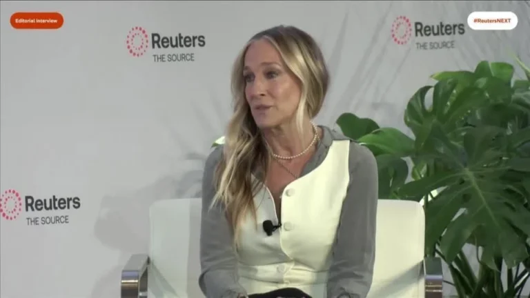 Sarah Jessica Parker revela pavor de IA e defende criações humanas