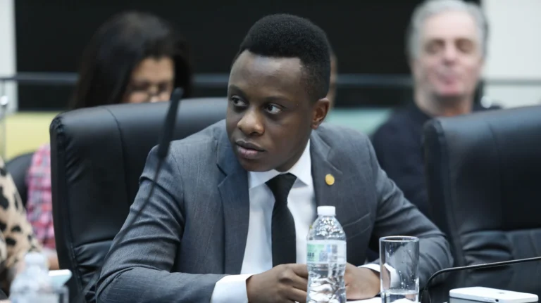 Deputado aciona MPF após críticas à transparência do Novo PAC