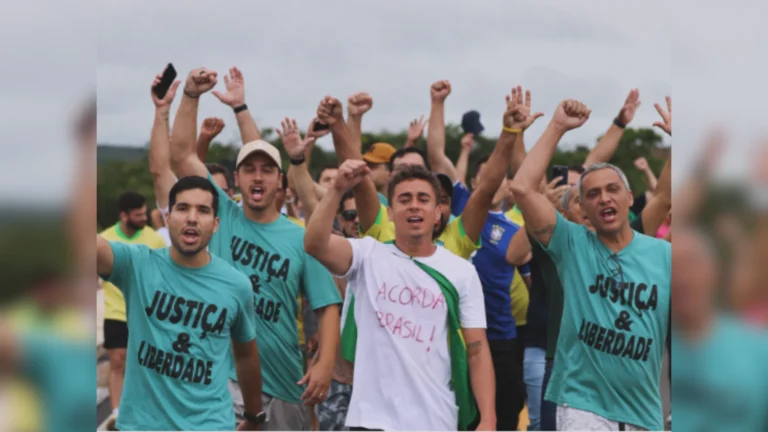 Base do governo chama marcha de Nikolas de “irresponsável” após raio