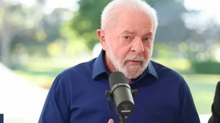 Lula passa por cirurgia e exibe cicatriz; saiba o que aconteceu