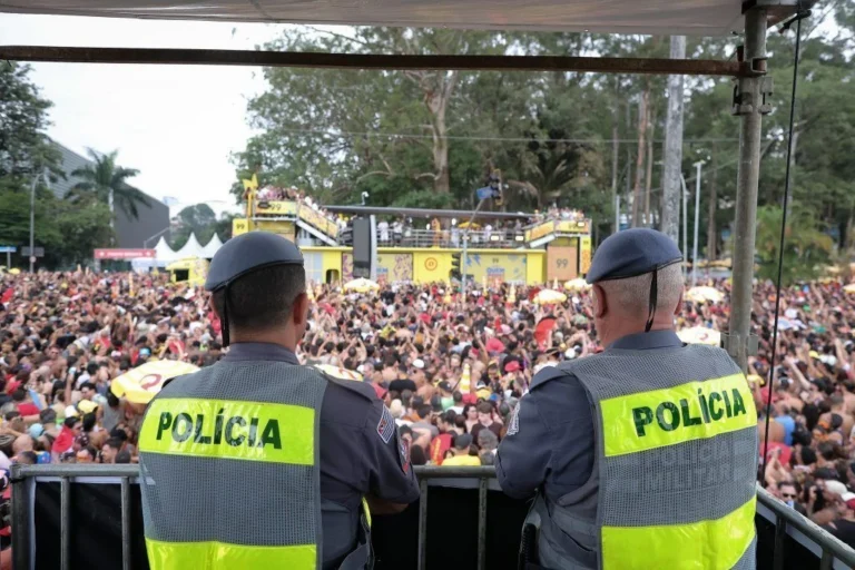 Prefeitura anuncia mudanças e reforço na segurança após pré-carnaval