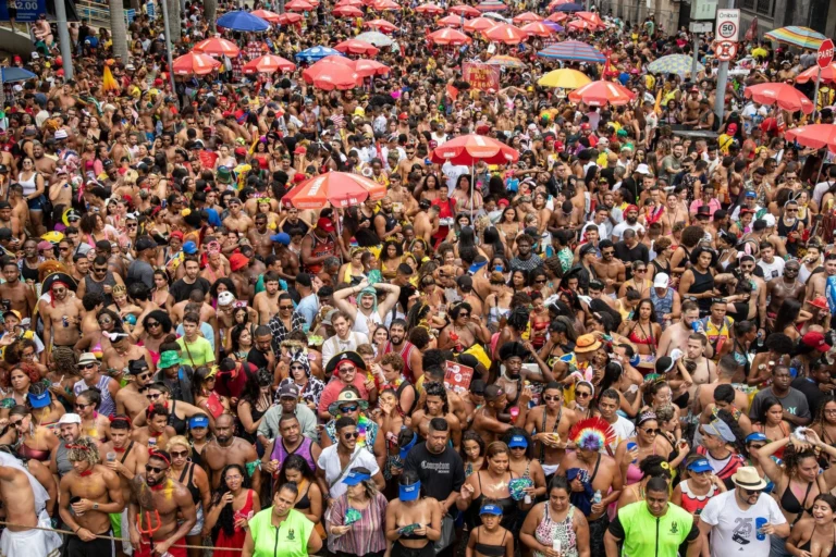 Confira a agenda de blocos no Rio neste domingo (8)
