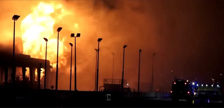 Bahrein acusa o Irã de atacar depósitos de petróleo