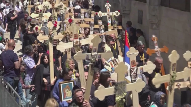 Polícia impede acesso à Igreja do Santo Sepulcro no Domingo de Ramos