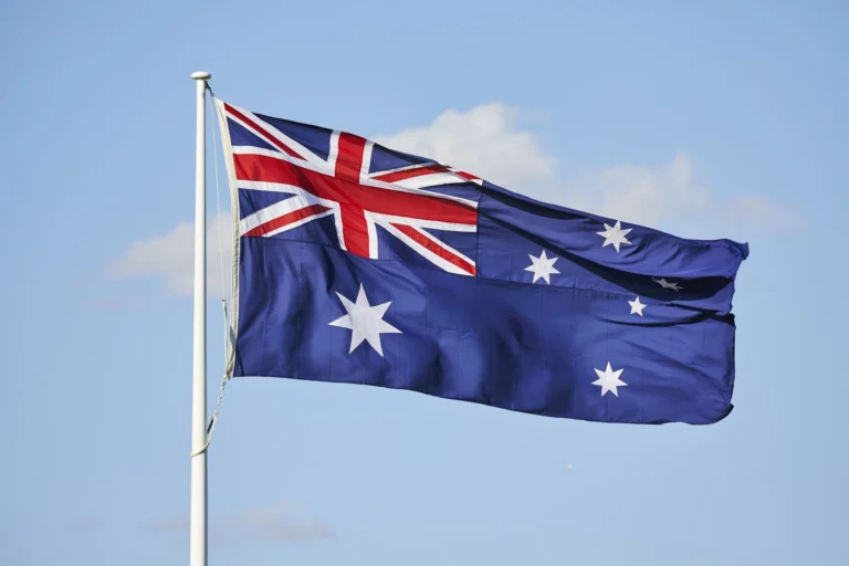 Austrália suspende entrada de iranianos com visto de turista