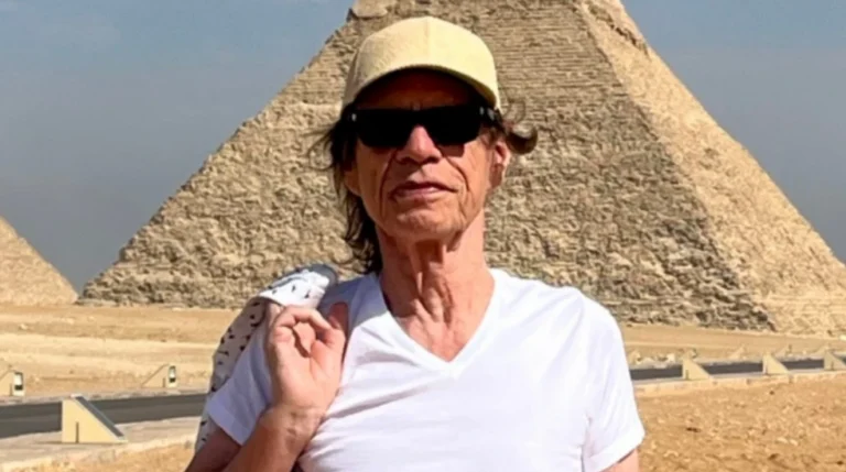 Mick Jagger posta fotos no Egito e filho o chama atenção nos comentários