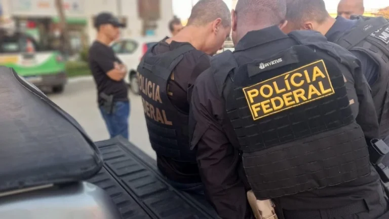 Mensagens mostram que Vorcaro recebeu informações de inquérito da PF