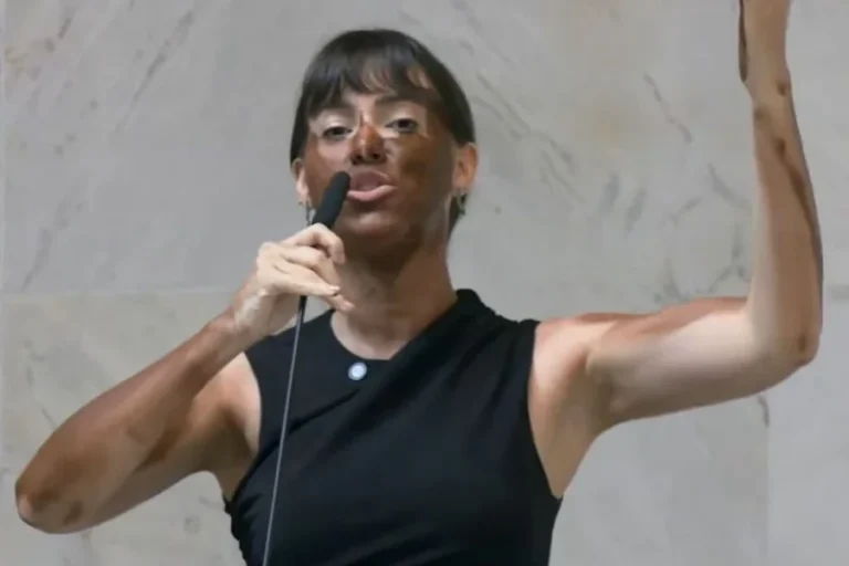 MPF recebe denúncias de transfobia e racismo contra Fabiana Bolsonaro