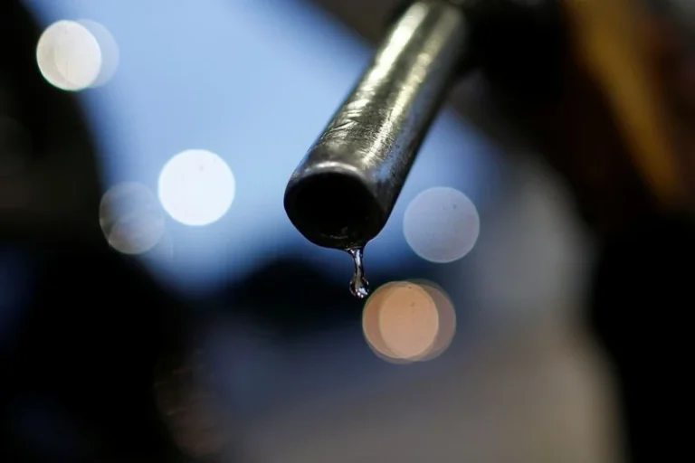 Waack: Governos correm para atenuar choque do petróleo com guerra