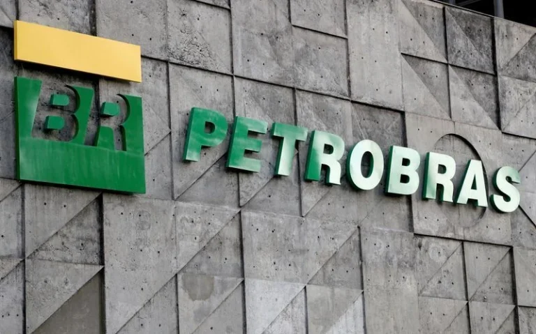 Petrobras discutirá parceria em águas profundas com estatal mexicana Pemex
