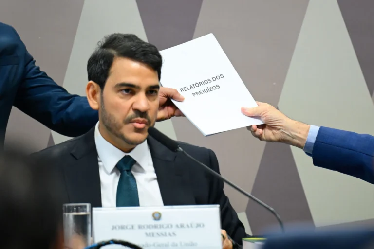 Messias diz que debate sobre anistia é “político” e cabe ao Legislativo