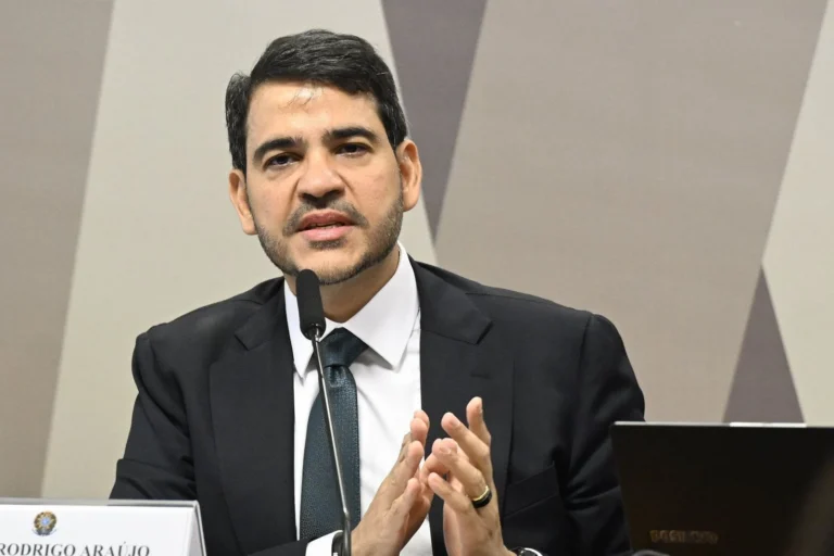 Após derrota, Messias diz ter sofrido “desconstrução” no Senado