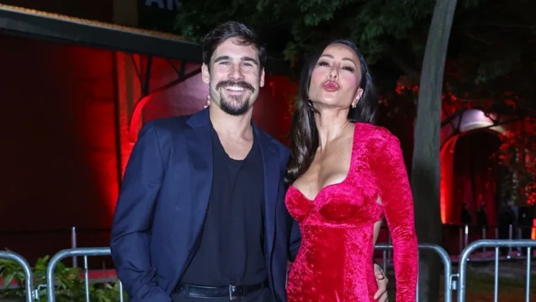 Sabrina Sato surpreende Nicolas Prattes com flores: “Meu amor da vida toda”