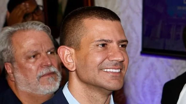 Candidato único, Douglas Ruas é eleito presidente da Alerj