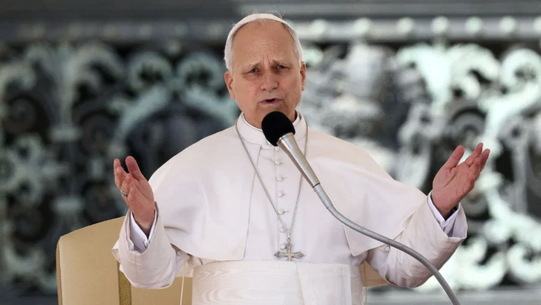 Após ataque de Trump, papa Leão homenageia santo que condenou guerras