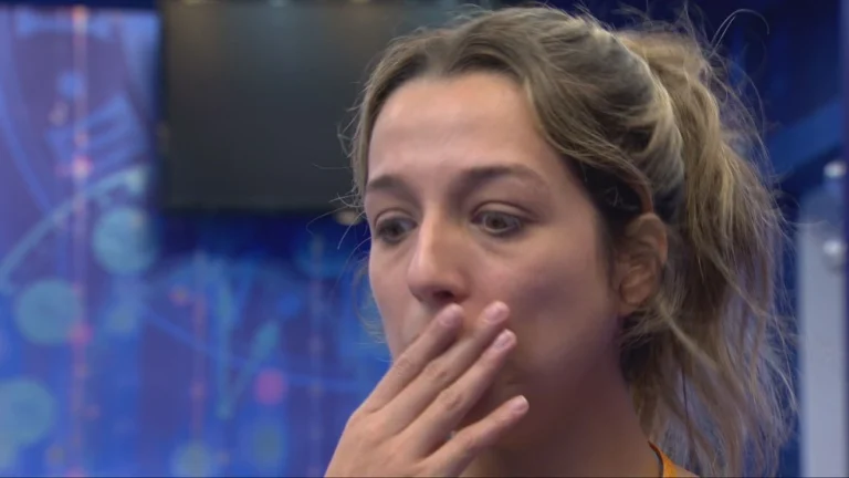 Samira revela informação verdadeira sobre o Anjo a Juliano Floss: Se você contar, vai ficar feio