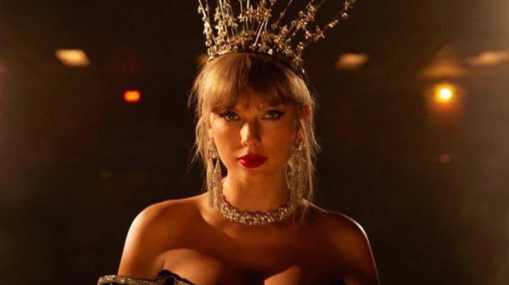Taylor Swift quer registrar imagem e voz como marca para proteção contra IA
