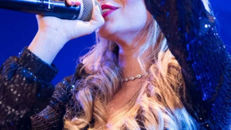 Cantora foi encontrada morta aos 32 anos após um mês casada com famoso
