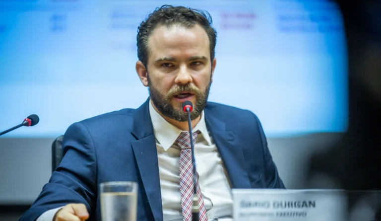 Durigan: Encontro de Lula e Trump terá em pauta combate ao crime e tarifas