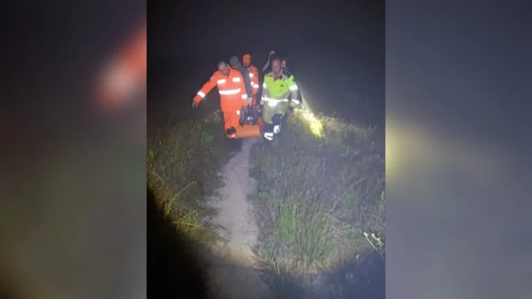 Vídeo: mulher cai ao descer trilha em Ouro Preto; resgate levou 11 horas
