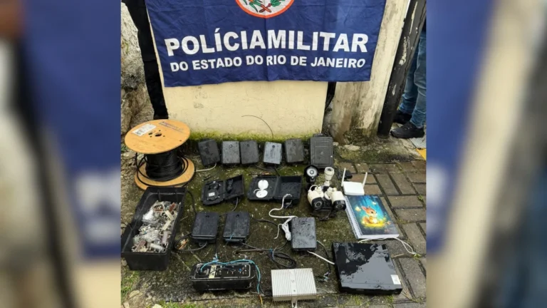 PM apreende equipamento de monitoramento de policiais na Baixada Fluminense