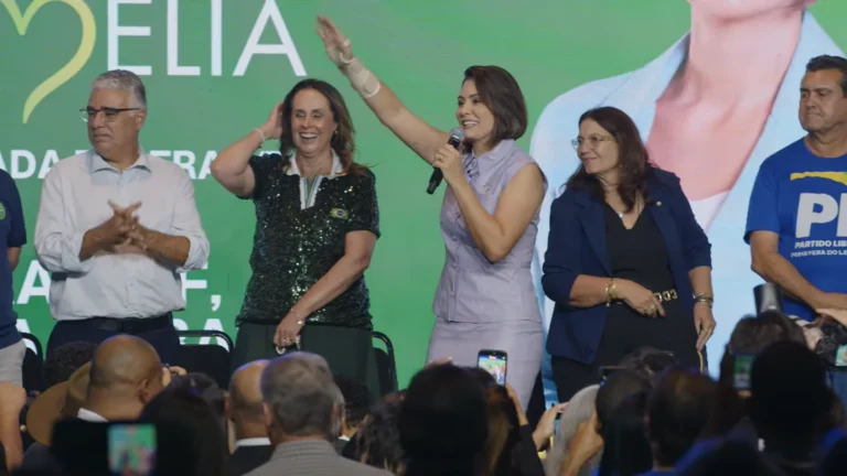 Michelle chama Moraes de “irmão em Cristo” durante evento em Brasília