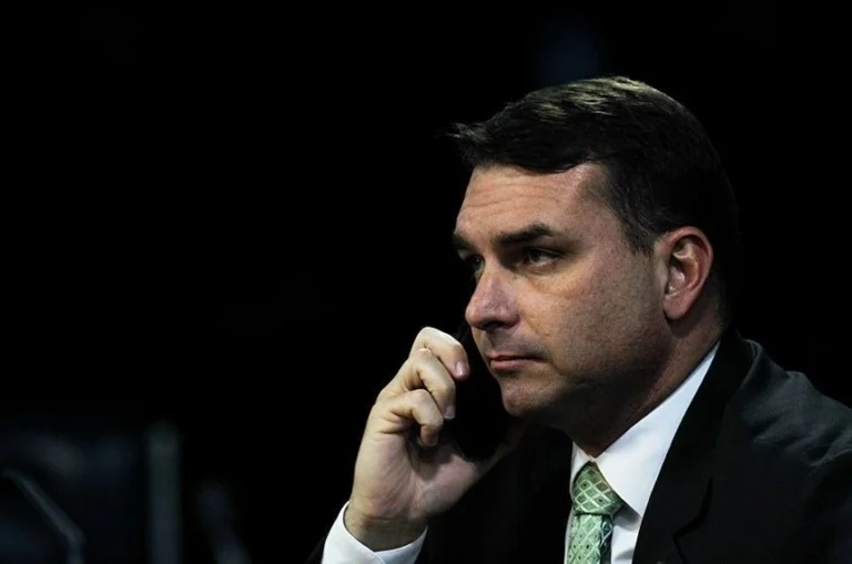 Polícia do Senado apura suposto plano de atentado contra Flávio Bolsonaro