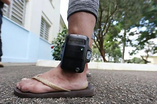 Projeto no Pará obriga agressor a custear tornozeleira eletrônica