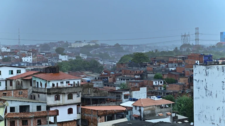 Salvador terá semana marcada por chuvas moderadas e altos índices UV