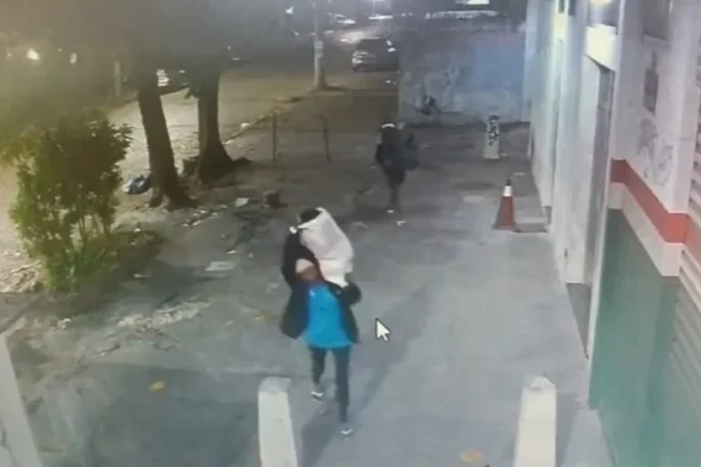 Rio: creche é saqueada por criminosos e 300 crianças ficam sem aula. Veja vídeo
